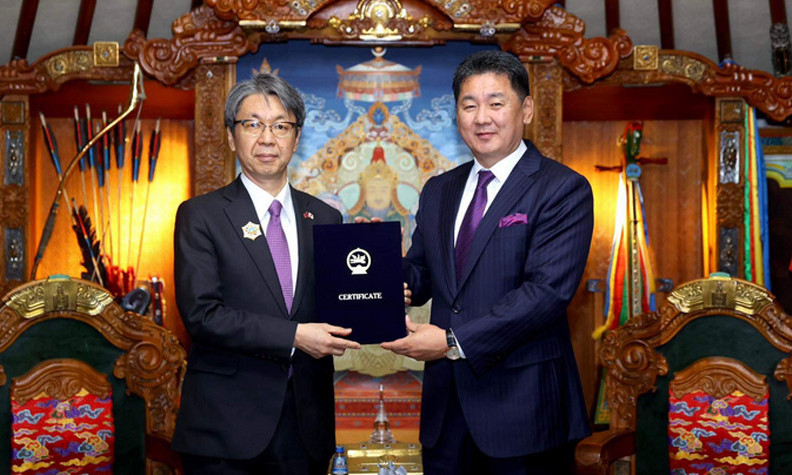 Монгол Улсын Ерөнхийлөгч У.Хүрэлсүх Япон Улсын Элчин сайдыг хүлээн авч уулзав